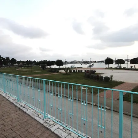 Humagum Sea View Apartment - Garden Palace Umag Exterior photo